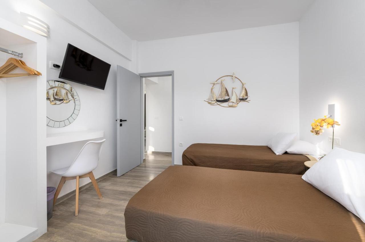 Christianna & George Luxury Hot Tub Apartment Fira  Exterior foto